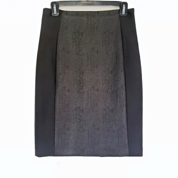 Calvin Klein Dresses & Skirts - Calvin Klein Women’s Black Pencil Skirt. Size 2